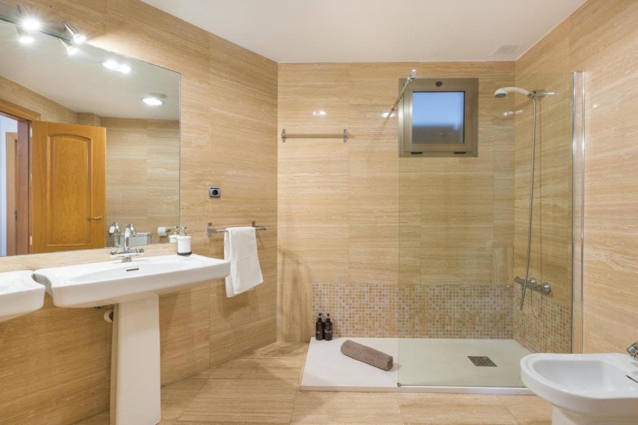 Apartamento Moderno Calle Larios มาลากา ภายนอก รูปภาพ